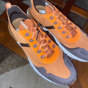 Sorel sneakers men size 11